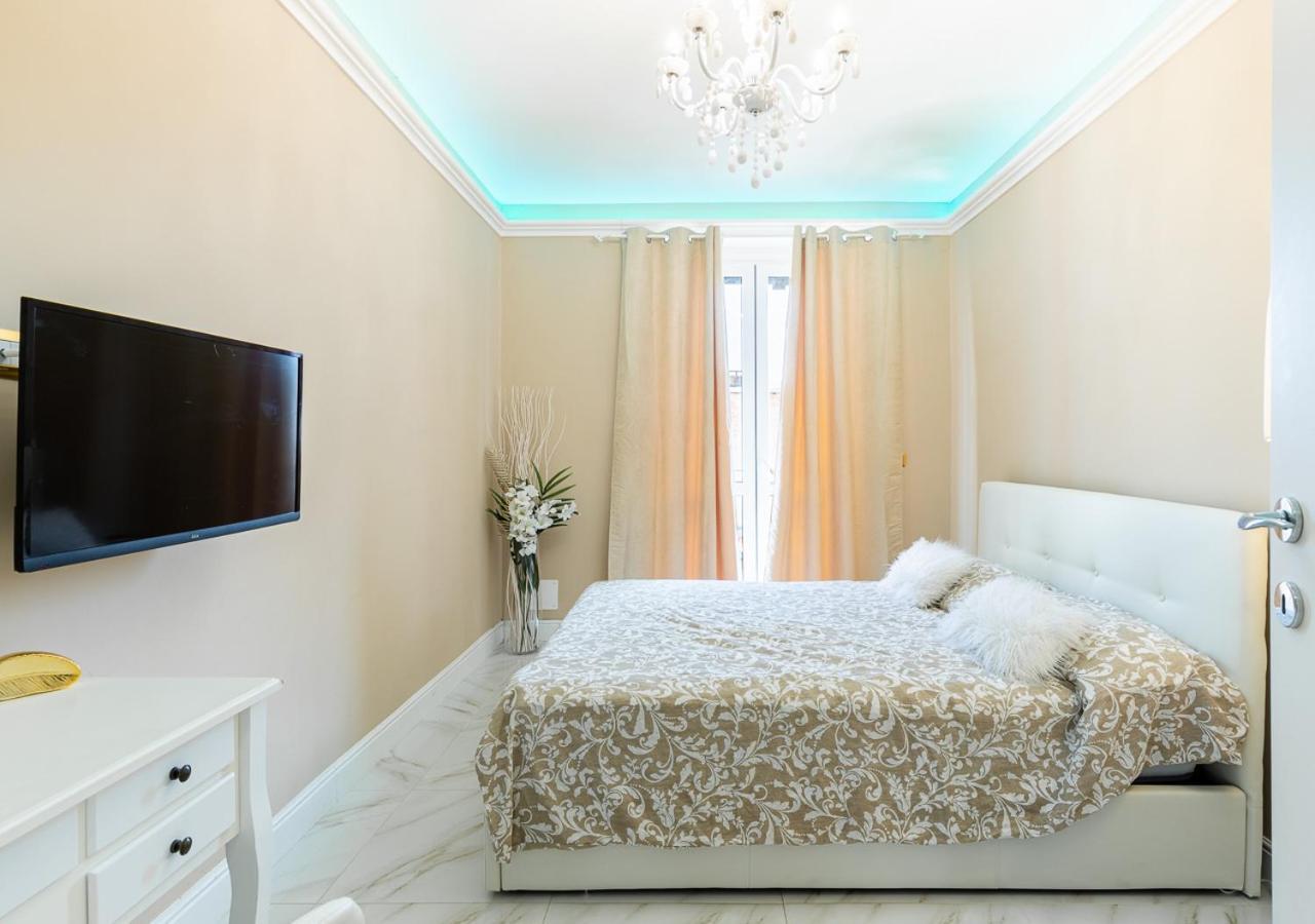 Elegant Suite - In Centro Portanuova Торино Екстериор снимка