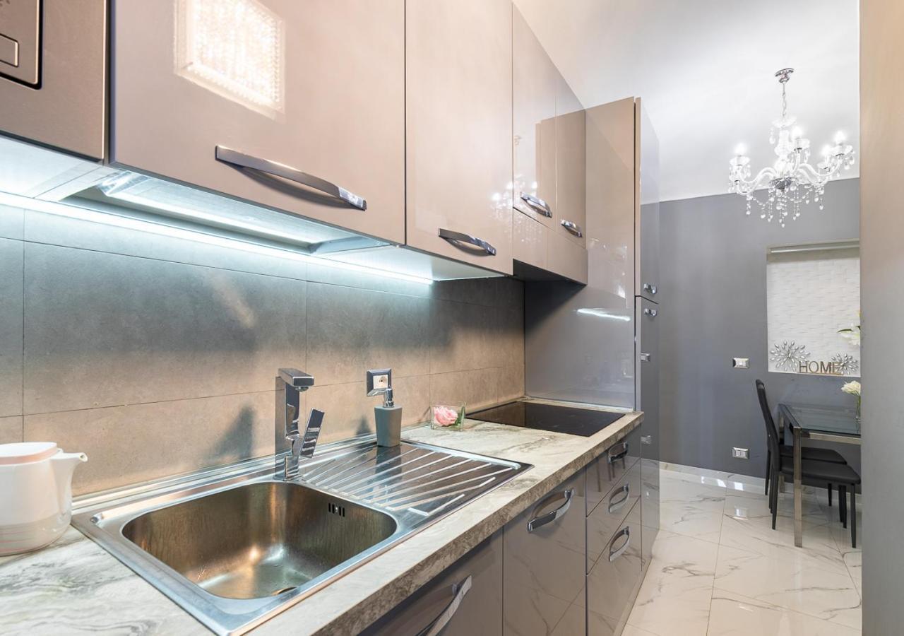 Elegant Suite - In Centro Portanuova Торино Екстериор снимка