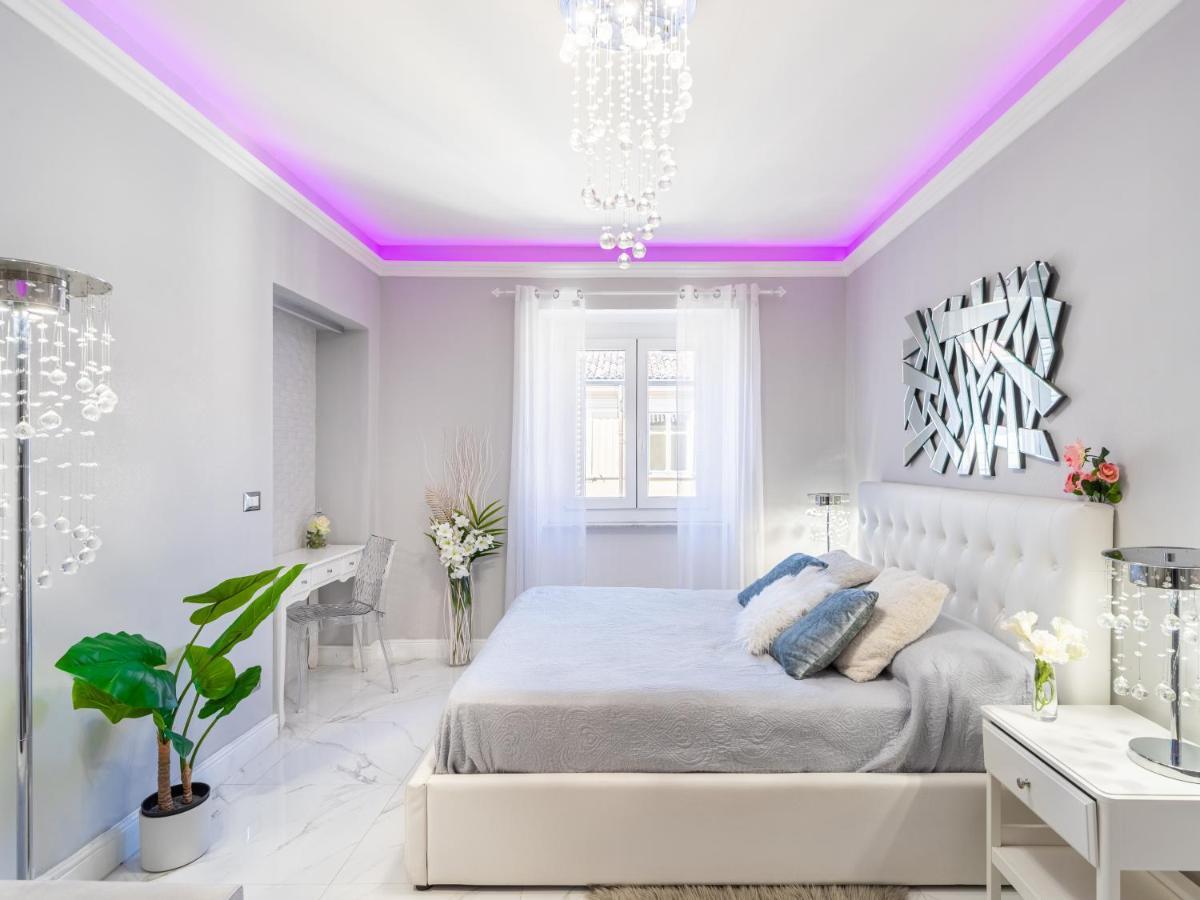 Elegant Suite - In Centro Portanuova Торино Екстериор снимка