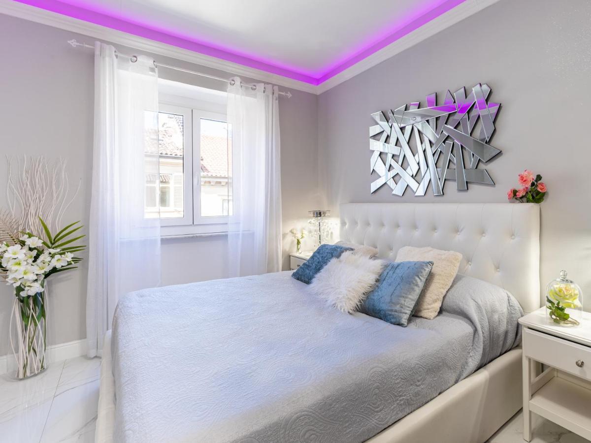 Elegant Suite - In Centro Portanuova Торино Екстериор снимка