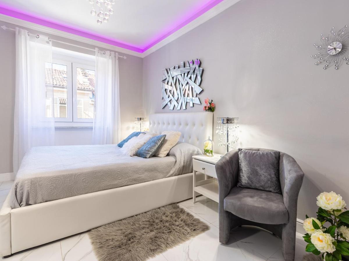 Elegant Suite - In Centro Portanuova Торино Екстериор снимка